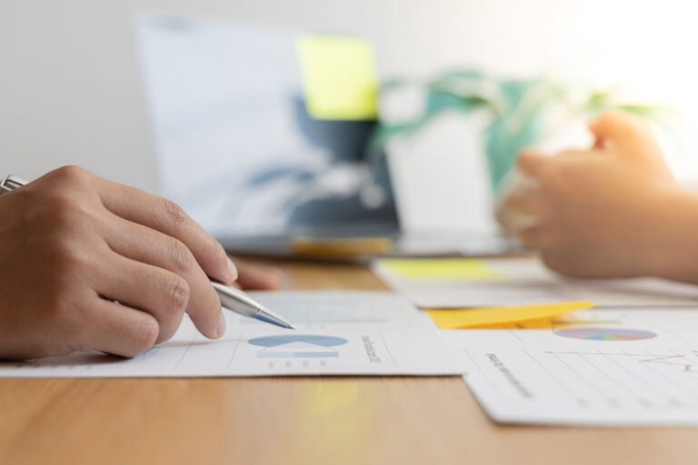 Asesoría en Girona: Cómo elegir el servicio ideal para tu empresa