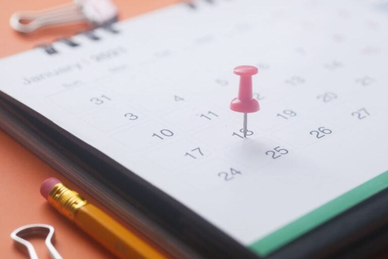 Calendario Fiscal para Pymes y Autónomos en Girona: Qué Presentar y Cuándo